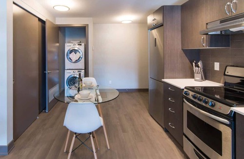 Centretown Apartment | Corporate Stays | Lisgar 2 Bedrooms