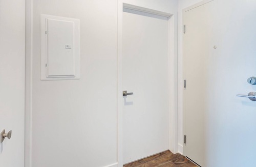 Brossard Apartment | Corporate Stays | Lumeo | One of a kind 1BR