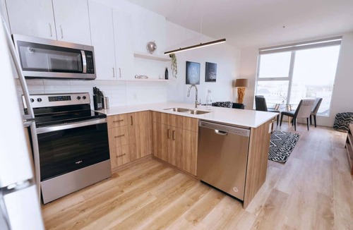 Winnipeg Apartment | Corporate Stays | OSB 2 Bedrooms