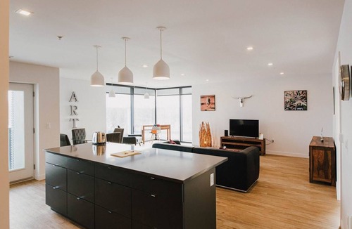 Winnipeg Apartment | Corporate Stays | Stradbrook 2 Bedroom