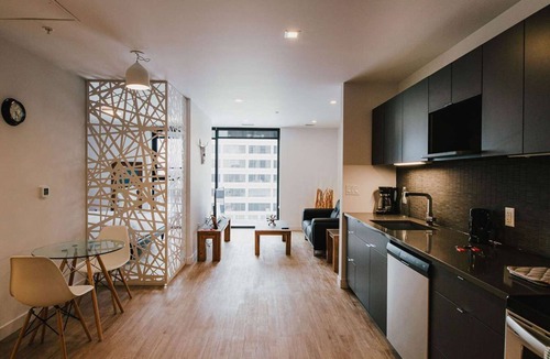 Winnipeg Apartment | Corporate Stays | Stradbrook Studio