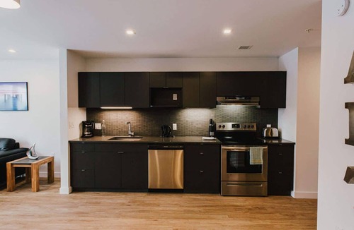 Winnipeg Apartment | Corporate Stays | Stradbrook Studio