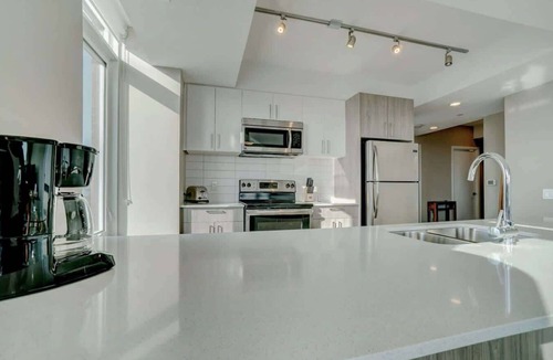 Ottawa Division Apartment | Corporate Stays | Wellington 2 Bedrooms