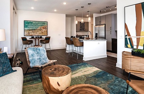 Deerwood Apartment | Corporate Suite Shoppe