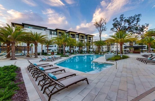 Deerwood Apartment | Corporate Suite Shoppe