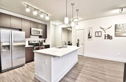 Knox - Henderson Apartment | Corporate Suites at Knox Henderson Dallas