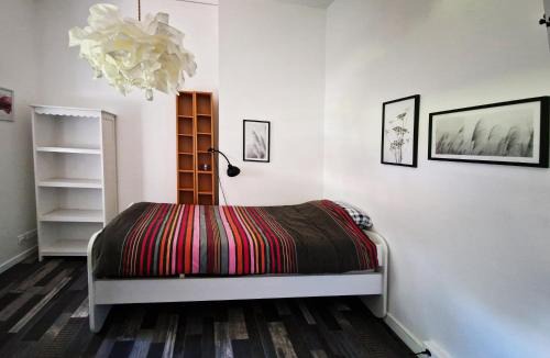 Vendegies-sur-Ecaillon Bed & Breakfast | Corporate Team Accommodation Sleeps 12 Shower4