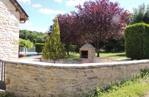 Vailhourles House | CORPS DE FERME - 2 GITES - PRIVATE SWIMMING POOL
