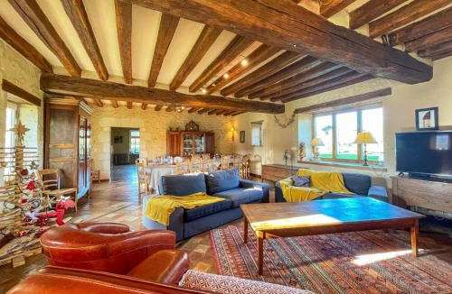 Dorceau House | Corps de ferme restauré avec piscine intérieure chauffée - FR-1-497-164