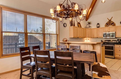 Warrior's Mark Condo | Corral 3bd/3ba , Downtown Breckenridge, 3 King Beds, Walk to Ski Lift, Hot Tub