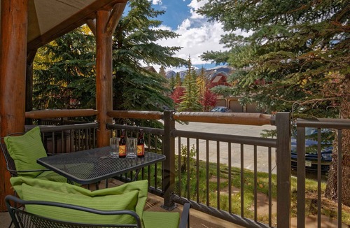 Warrior's Mark Condo | Corral 3bd/3ba , Downtown Breckenridge, 3 King Beds, Walk to Ski Lift, Hot Tub
