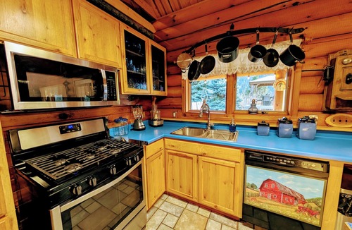 Ahsahka Cabin | Correa's Lodge