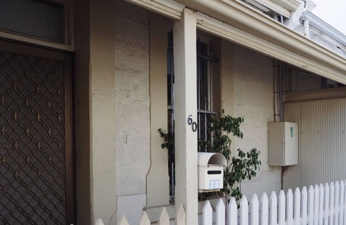 Adelaide Central Business District Cottage | Corry's Cottage - Harriett's cottage Accommodation