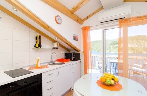 Polace Apartment | Corso turquoise view, 1BR APT with balcony and sea view