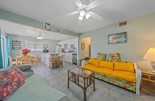Cortez House | Cortez Boat Resort by AMIsland White Sand BeachesnSept, Oct, Nov, Dec SPECIALS!