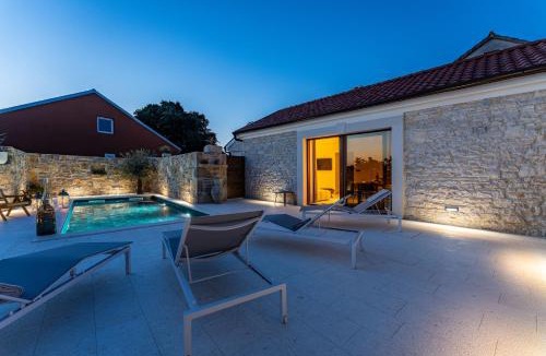 Pridraga Villa | Cortile House