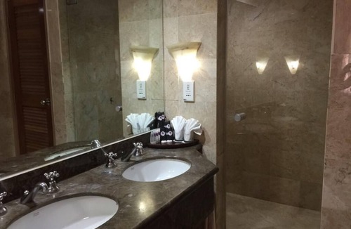 Taman Haji Zainal Hotel | Corus Paradise Resort Port Dickson