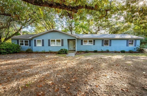 Pine Knoll Shores House | Cosgrove's Cove