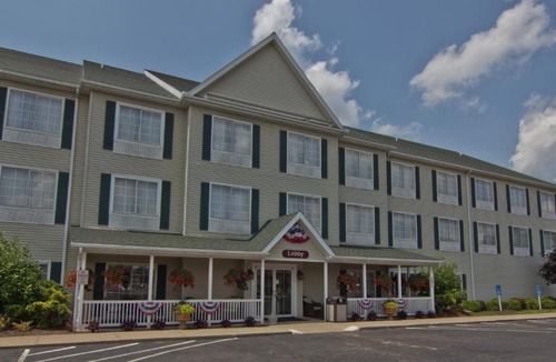 Coshocton Hotel | Coshocton Village Inn & Suites