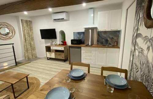 Gallargues-le-Montueux Apartment | Cosi Bali, calme et évasion au cœur du village