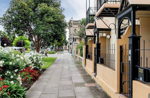 North Adelaide House | Cosmopolitan lifestyle