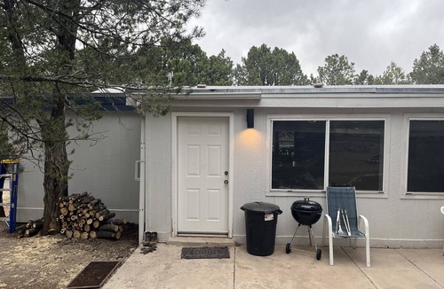 Tijeras House | Cosmopolitan Oliven Minutes away from Cibola National Forest