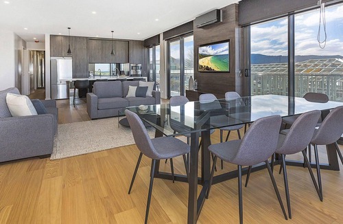 Gerringong Apartment | Cosmopolitan@SoHo - amazing views