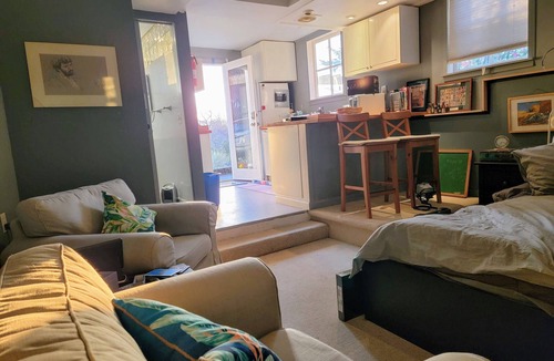 Mount Baker Apartment | Cosmopolitan Studio in Upscale Historic Neighborhood