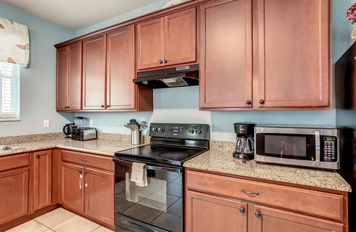 Crystal Cove House | Cost-Effectiven 8BR/5BA pool home! Near Disney,SeaWorld and Convention Ctr