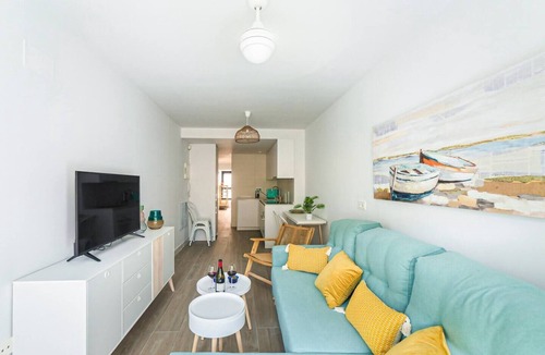 Alicante Hotel | Costa 3rd floor shared heated swimming pool