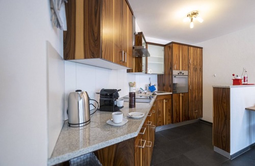 Sent Apartment | Costa Dad Archas Taverna Parterre: Modern 3.5-room flat in Sent