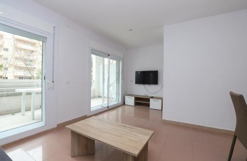 Salou City Centre Apartment | COSTA DAURADA APARTAMENTS - Royal 105 Luxe