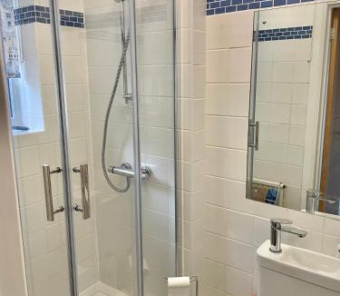 Pinner House | Costa del Pinner