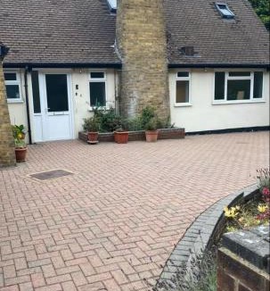 Pinner House | Costa del Pinner