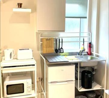 Pinner House | Costa del Pinner