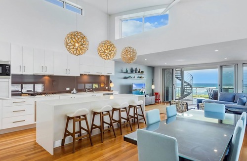 North Creek House | Costa del Sol - Beachfront Lennox Head