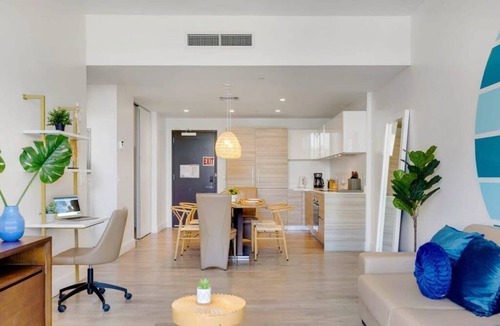 Hollywood Condo | Costa Hollywood