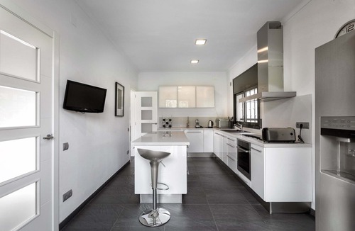 Cabrils House | Costa Maresme, Barcelona ★Casa Burriac, Sunny, Spacious with private & Pool