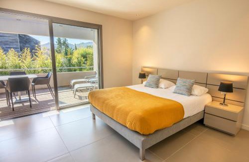 Santa Giulia House | Costa Nera Beach House