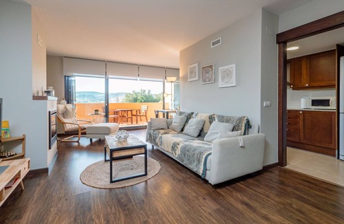 Albons Apartment | Costabravaforrent Segalar 4, Wohnung für 4 mit Gemeinschaftspool, 4Km von den S by Interhome