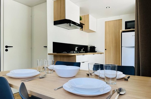 Llagostera House | CostaBravaSi - Mobile home at Càmping Ridaura
