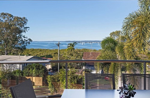 Ormiston House | Costal 4BR Ormiston Home w/Pool & Wide Sea Views