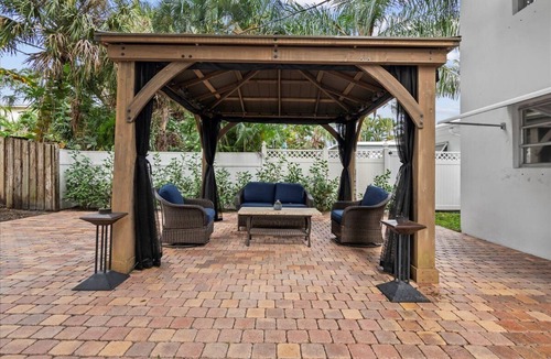 Lake Worth Corridor Apartment | Costal Lakeside 1BR in Lake Worth