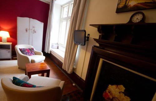 Washaway Bed & Breakfast | Costislost House