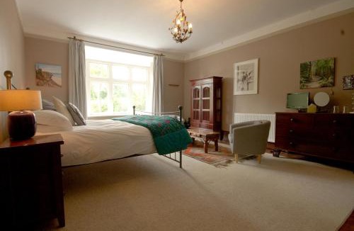 Washaway Bed & Breakfast | Costislost House