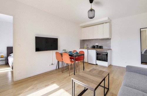 Petit-Ivry Apartment | Cosy 1-bedroom apartment with courtyard view