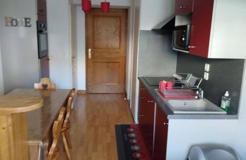 Giez Apartment | Cosy 1 BR apartment with swimming pools, tennis, sauna, 5 mn from Annecy's lake.