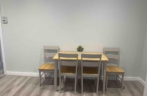 Bury House | COSY 1 -The Lodge