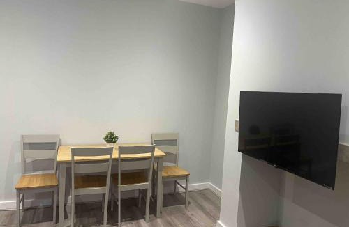 Bury House | COSY 1 -The Lodge