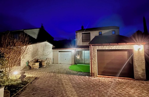 Cierp-Gaud House | ✨ Cosy 130m2 house with jacuzzi & mountain views - sleeps 10 ✨